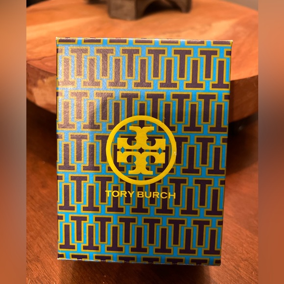 Tory Burch Roxanne Stud Earrings - Picture 5 of 7